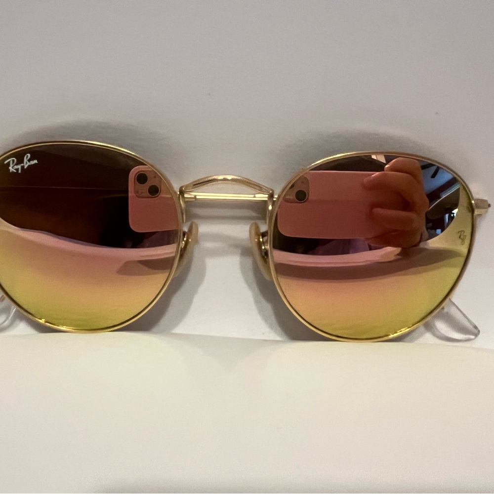 Ray-Ban Gold Frame with Pink Mirrored Lens Sunglasses